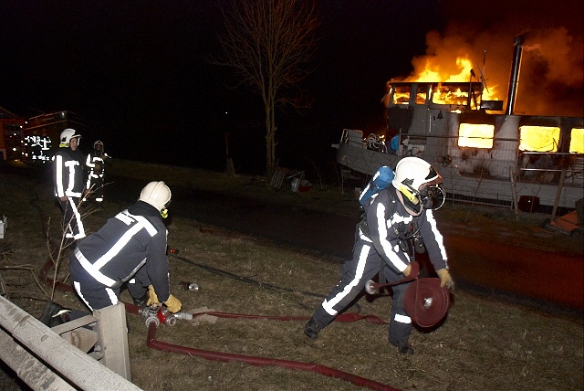 2010/60/20100315 012 Scheepsbrand Nieuwemeerdijk.jpg